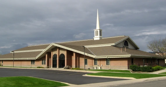 Ch of Jesus Christ of Latter-Day Saints Country Club Bldg Gym