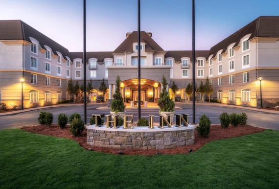 Chateau Elan Winery Spa And Golf Resort