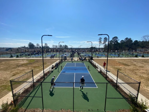 Cresswind Twin Lakes Pickleball Courts
