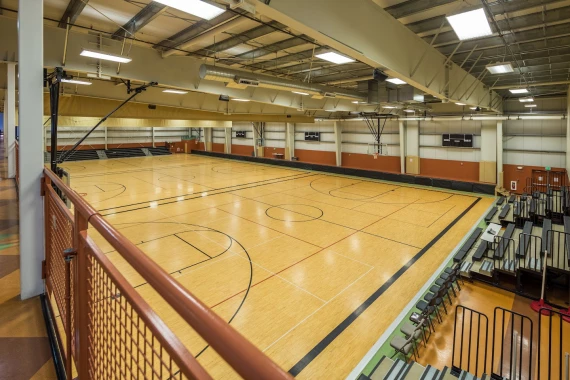 Grizzly Family Fitness Sports Center