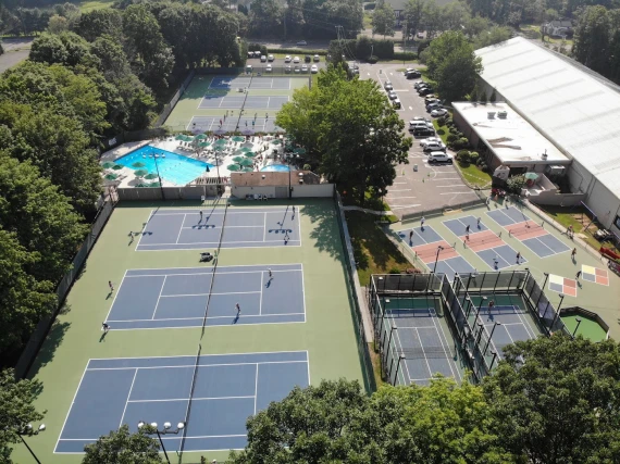 Guilford Racquet And Swim Club