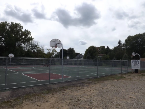 Harbor Beach Tennis Courts