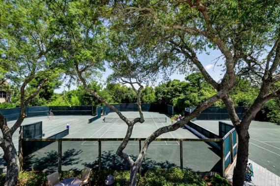 Hidden Dunes Beach & Tennis Resort