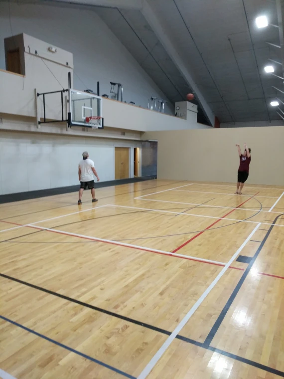 Hood River Sports Club