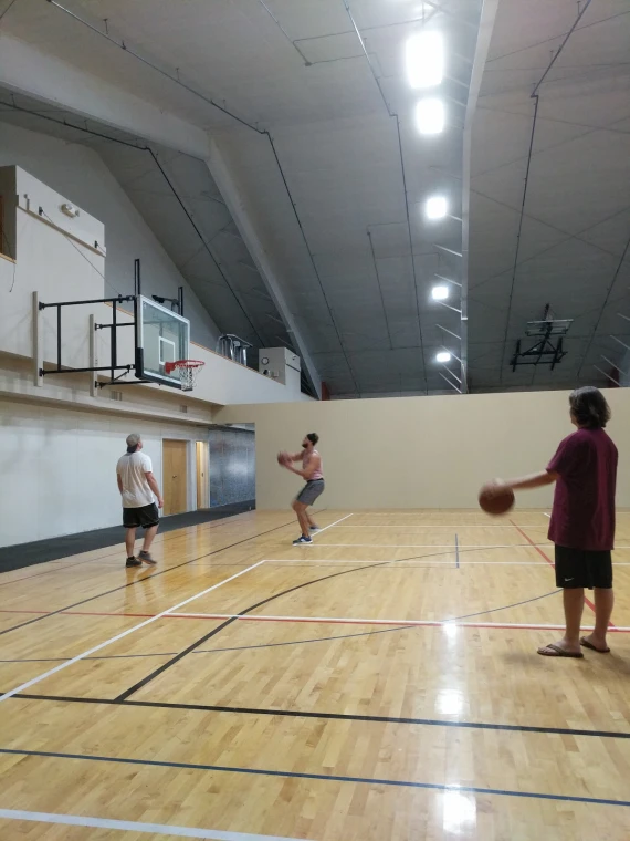 Hood River Sports Club