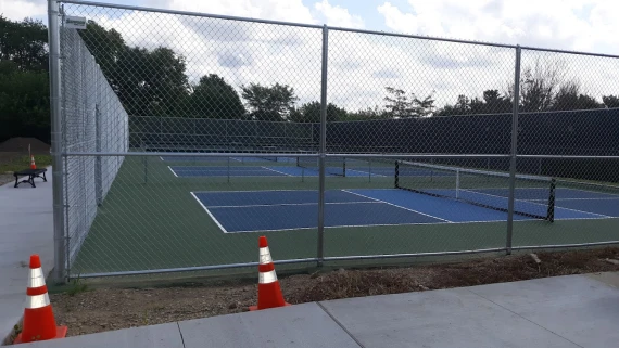 LeClaire Huckleberry Park Courts