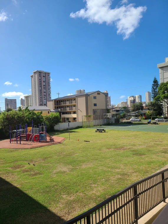 McCully District Park & Pool