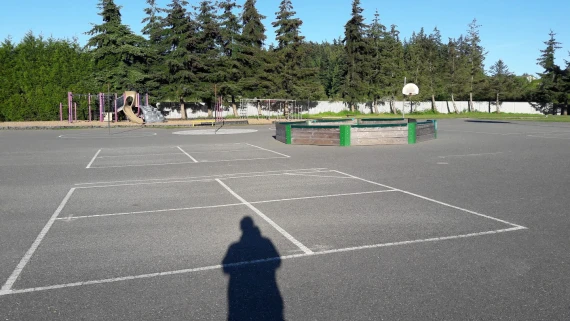 Mount Erie Elementary