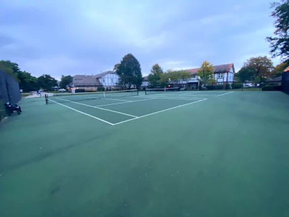 Nicholas-Dowden Park Tennis Courts