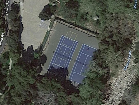 Oak Park Tennis Courts
