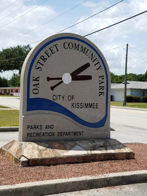 Oak Street Park Community Center