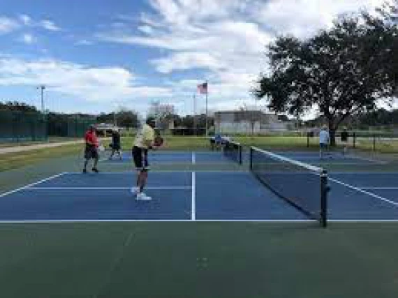 Oldsmar Pickleball Courts at Bicentennial Park