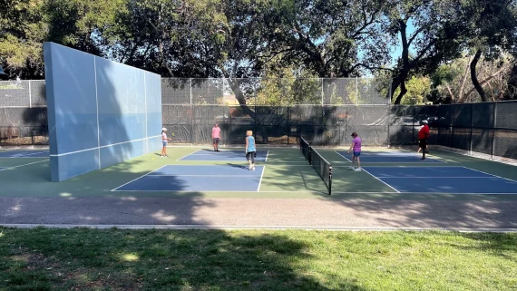 Rengstorff Park Pickleball Courts