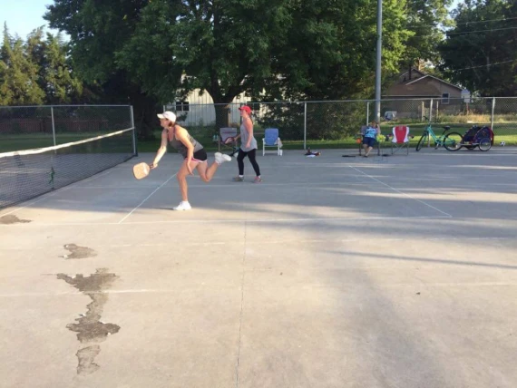 Tennis/Pickleball Courts Tennis/Pickleball Courts