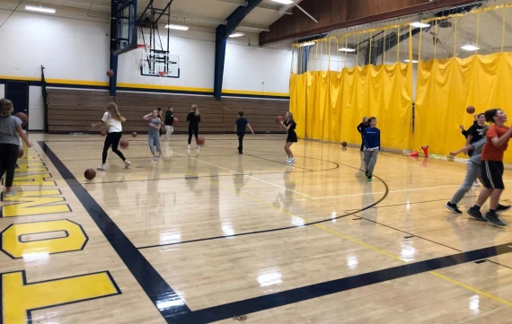 Tomahawk Middle School