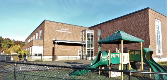 Wood Hill / High Plain School Wood Hill / High Plain School