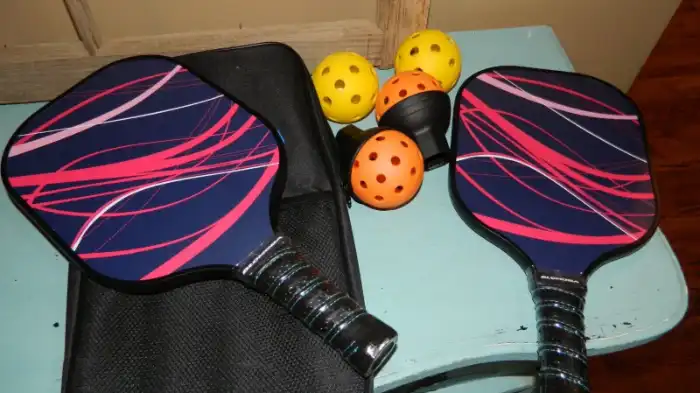 Fiberglass Pickleball Paddles
